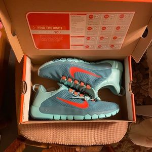 Nike Men’s Turquoise and Orange Sneaker